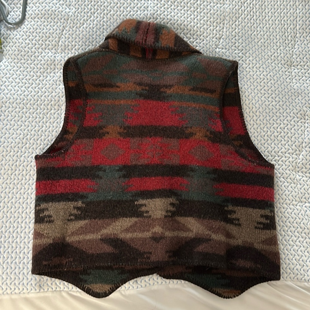 REI Cropped vest